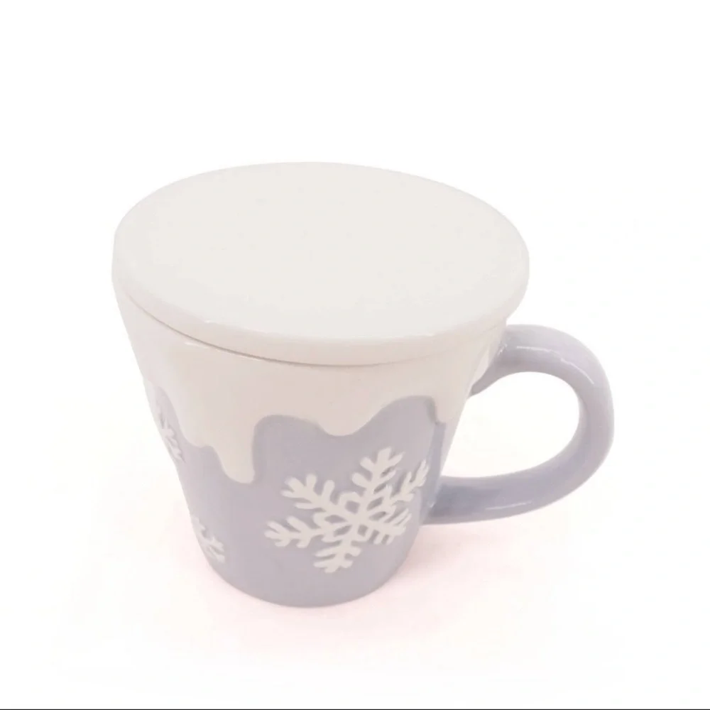 New Blue & White 8 oz. Snowflake Mug with Lid, Target Bullseye Playground 2025